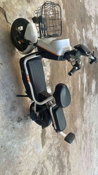 دراجة كهربائية • للبيع