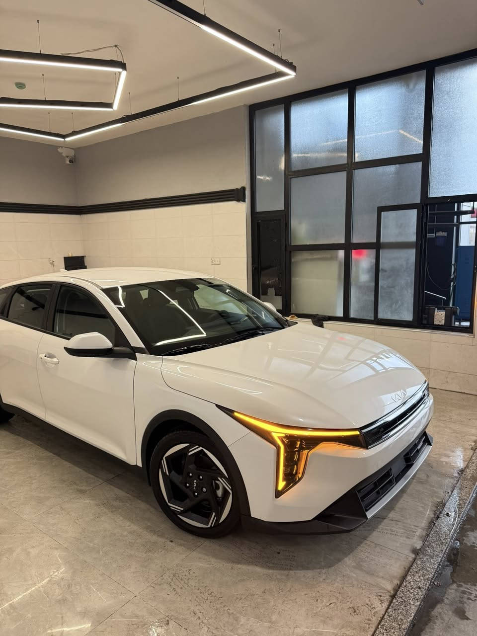 كيا فور موديل 2025
سياره بدون رقم تترقم شمالي فقد ٣ شهر مجال كاتي
السبخ جاملغ خلفي و ربع باب  بجم كپس بدون ايرباگات
مواسفات يجي شاشة _ كامرة_ ويل كروم _ بسمة _ رادار
شاشة جبير _لايتات زينون _ تبريد لمس_ اثنين سويج
سيارة ماشي ٦٠٠ مية كيلو متر  يعني زيرو ماماشي سيارة 
السعر رقم موبايل موجود 

***********📞 كورك + واتسئاب
