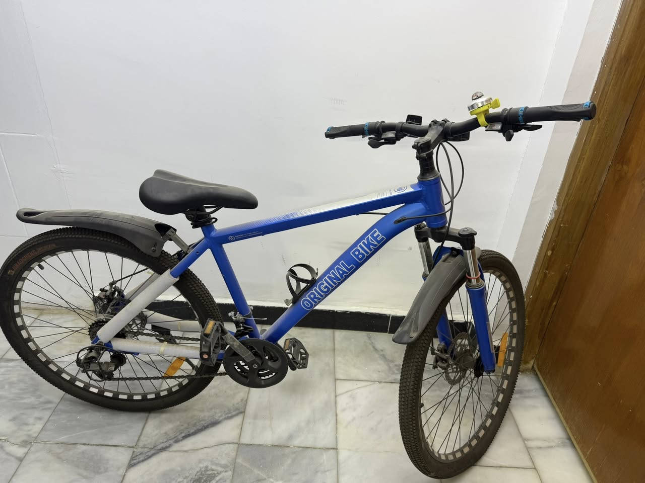 بايسكل للبيع جديد حجم ٢٦
سعر ١٢٠ وبي مجال


**إذا كنت صاحب هذا الإعلان وتريد حذفه لأي سبب، رجاءا أرسل رسالة إلى الدعم الفني**