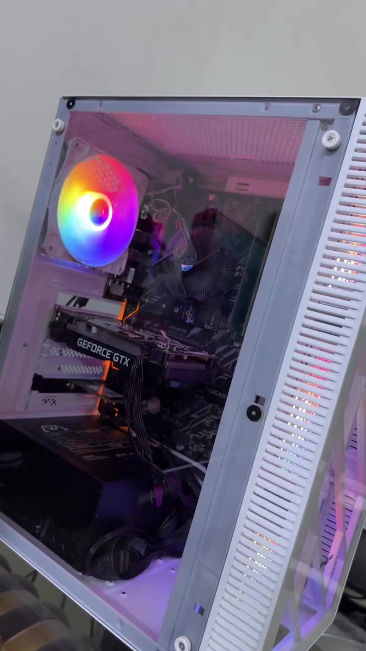 تجميعه للبيع ب 425 الف قفل.
i7 8700 6c 12th 4.3GHZ

z370 gigabite

gtx 1650 OC 2fan بعده ما مفتوح. ضمان 

ram 8 ddr4

m.2 256 g gen 3

ps550 w bronze

case  4 fan  FSP

تجميعه للالعاب المتوسطه ب فريمات ممتازه

هذا بنج مارك للالعاب .

عندك الحراره والسرعه والفريمات .


**إذا كنت صاحب هذا الإعلان وتريد حذفه لأي سبب، رجاءا أرسل رسالة إلى الدعم الفني**
