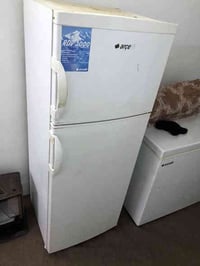 للبيع بسعر مناسب ٠٧٧٢٣٣٩٨٢٨٣ ممدوده