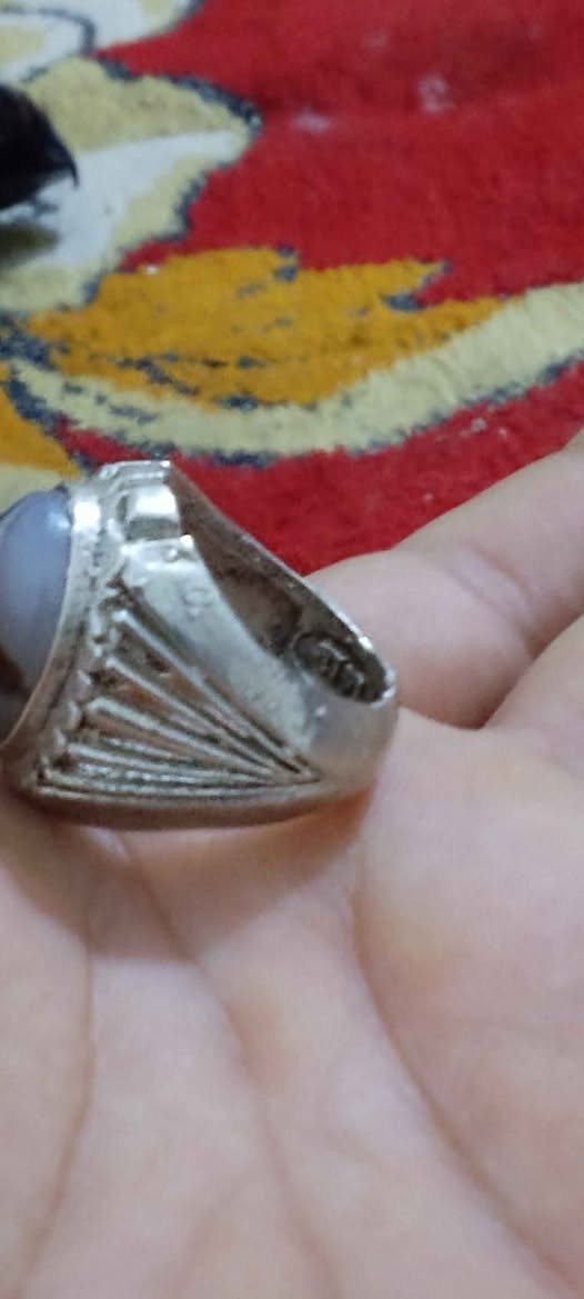 محبس عقيق يماني 
فضه خراسانيه عيار 925 صياغه يدويه 
سعره25 البصرة, العراق


**إذا كنت صاحب هذا الإعلان وتريد حذفه لأي سبب، رجاءا أرسل رسالة إلى الدعم الفني**