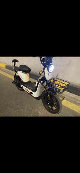 دراجه بغداد شحن للبيع  سستم صوت بلوتوث 
كير اربع سرع ملف 1000 لايت عالي ناصي سكن بصمات عدد 2 تكدر تستعمل البايدر اذا خلصت شحن يمشيك مثل البايسكل تايرات نظيفهدراجه نظيفه ملش ولا واصله لجماعه التلزيك والوايرات سعر 275 قفل مكاني كراده *********** اشتريت سياره وبعد كمت ما اطلع بيها
