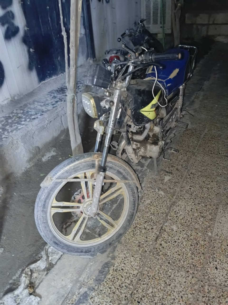 سلام عليكم
ايراني سيفان 5 كير للبيع كفالة سرقة وكهربائيات محرك شغال لا تبخير ولا تاخير بل تشغيل بس بيها چبن طاكة وصوت جواكيچ ابيع كوم حديد 200 عنواني جميلة فلكة 83 شراي اتصل ع رقم ممتواجد لا ع فيس ولا واتساب ***********
