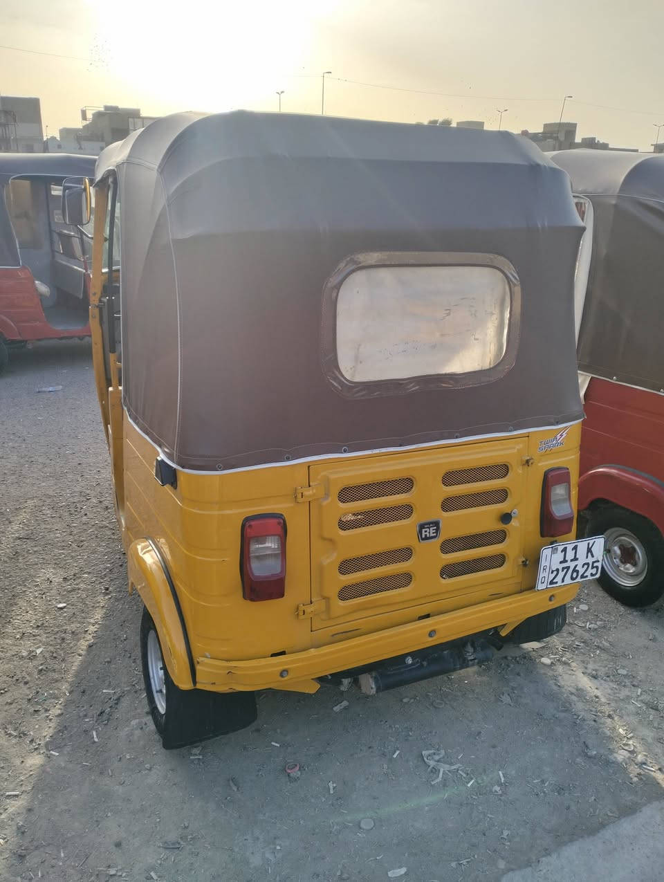 للبيع تكتك 20 شهر 12 تكتك نضيفه مرقمه سعرهة ب7400 وللستفسار *********** مكاني مدينه
