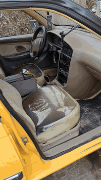 سياره بيجو 2012 مقفوله محرك تنقيص دهن بسيط كل شيء بيها شغال ما بيها طخه عنوان دوره جمعيه خير الله الرقم ***********
