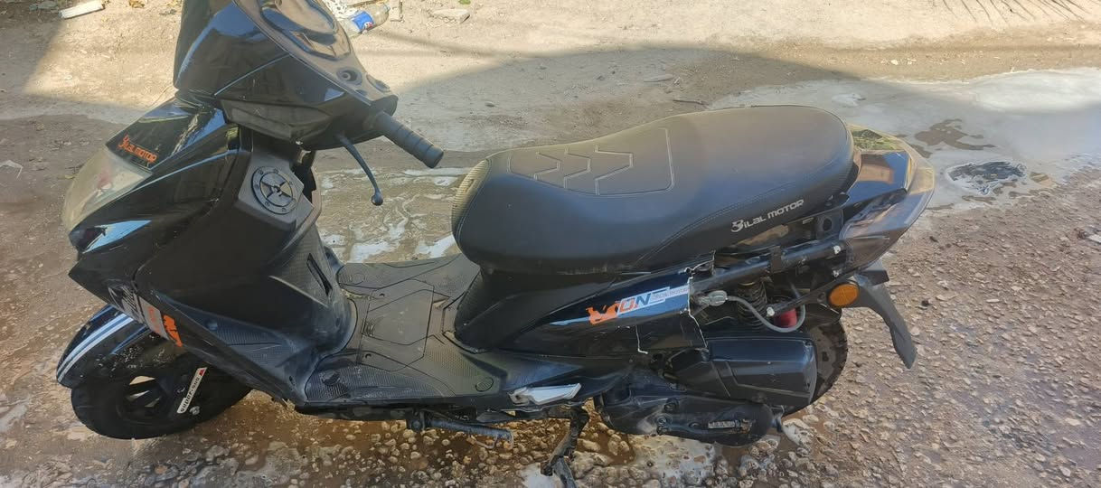الدراجه فقط يحتاجله تجفيت 
السعر 190الف وبيها مجال


**إذا كنت صاحب هذا الإعلان وتريد حذفه لأي سبب، رجاءا أرسل رسالة إلى الدعم الفني**