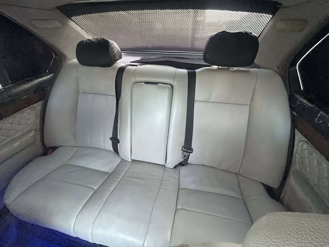 بسم الله ماشاءالله
بي ام. موديل 92 

كير محرك 525 

 شرط النضافة. 

سياره نضافه شرط مال جناي بيت. 🤲

لون ابيض 

بجم عريض كت كامل Mكامل

سياره هواي بيه مواصفات. 

رقم دولي الجديد تحويل مباشر

محرك كبس ديجتال  🏮 كير اوتماتيك 

#مديل  92 #اربيل  

كشنات جلد جديد 

كهرباءيه جديد بلاديه. 

الويل فقط بدلتو بخليه حالياً حاطلو خليه  🆕 

كير مكينه كفاااااالة

أناره و كهرباء ⚡️ كله شغال

 صندوق 🗃️ S كله شغال 

#مكفوله من الحادث بدون صبغ فقط بوند وجاملغ 

محرك وكير جديد حداديه امامي خلفي جديد

سياره خير من الله  تريد ستر بس

كشنات جلد داخل

كهربائيات كله جديد #متصرف عليها ربع

السعر اتصل  وتدلل

***********اسيا  

***********كورك 

 #وبالخير على الياخذها
