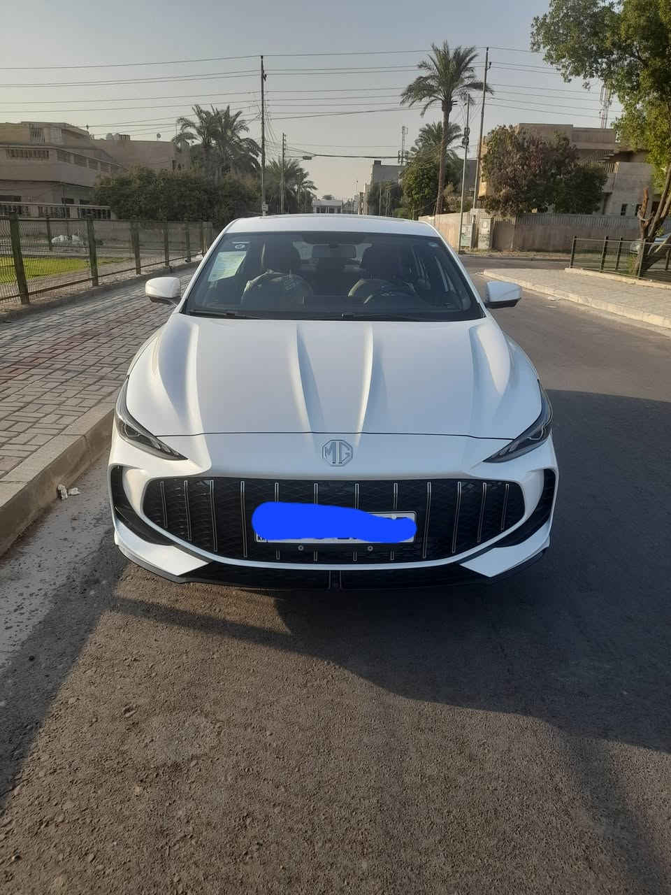 السلام عليكم ام جي 5 جيتي موديل ٢٠٢٥ فول رقم اربيل دولي جديد سنوية جديدة فحص جديد السيارة ماشية الفين اخت الزيرو مكينة ١٥٠٠تنفس طبيعي أعلى مواصفات فتحة سقف شاشة اكتف اربع لغات ثلاث بصمات هند بريك بصمة اوتو هولد تبريد مركزي ٢قطعة  خمس كامرات السيارة بسمي تحويل مضمون السعر ١٢٥ مكاني بغداد حي الجهاد الاطباء غير متواجد على الفيس التفاصيل اتصل رقم ***********
