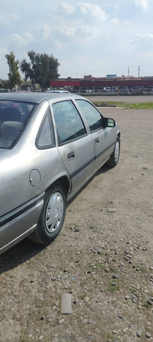 فكترا 1991 للبيع مكينه 18 .شرط
كوبون بنزين. سيارة بسمي شرط تحويل سعر 34 مجال
*********** أربيل, العراق
