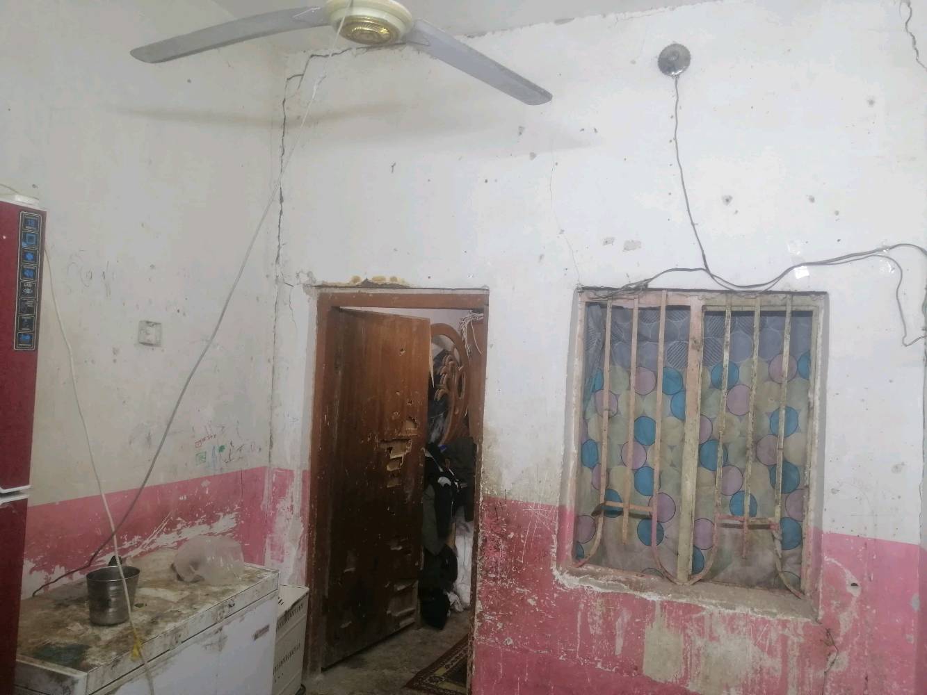 🏠 بيت للبيع بسعر مناسِب جداً! لحِّق قبل ما يروح 🏃‍♂️🔥

📍 الموقع: النجف - الكوفة، قرب نيسان-يم مخزن الموز  🗺️
📏 المساحة: 150 متر
💰 السعر: 23 مليون دينار عراقي 💵 (ومجال في السعر!) 🤝
📜 الطابو: زراعي، موجود عقد بالمحكمة ✅

تفاصيل البيت:

الغرف:
صالة واستقبال 🛋️
غرفة نوم 🛏️
حوش واحد 🌳
صحيات (حمامات) 🚽🚿
تشاريف (السطح) موجودة 🏠
المطبخ: متوفر أيضًا 🍳

📞 للتواصل:
واتساب: 0785 219 9535 📲

🎉 سارعوا بالاتصال قبل ما يفوتكم الفرصة! 🎉