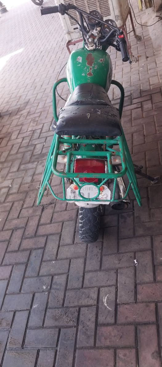 دراجه هندي للبيع مكينه ناعمه كهربائيات شغاله سلف هورن لايت
السعر ٣٢٥ وبي مجال  للإستفسار ***********
