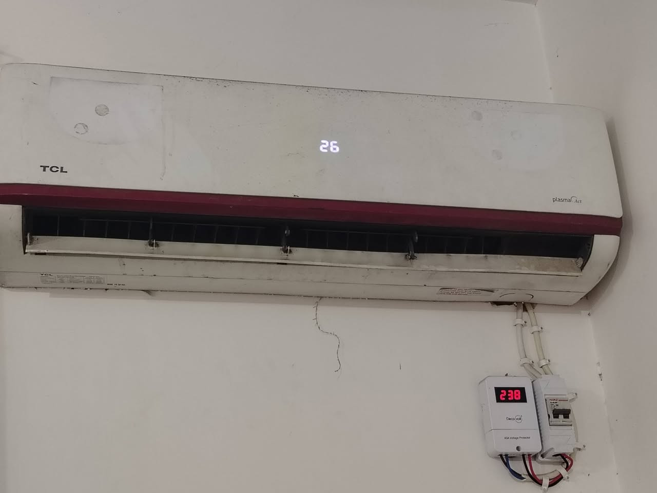 حي العسكري شارع السكله
سلام عليكم سبالت شرط الشغل مامصلحات

تدفأ تبريد

تي سي ال طنين

الحافض طن تجي تفحص البروده وافتحهن

***********

***********
