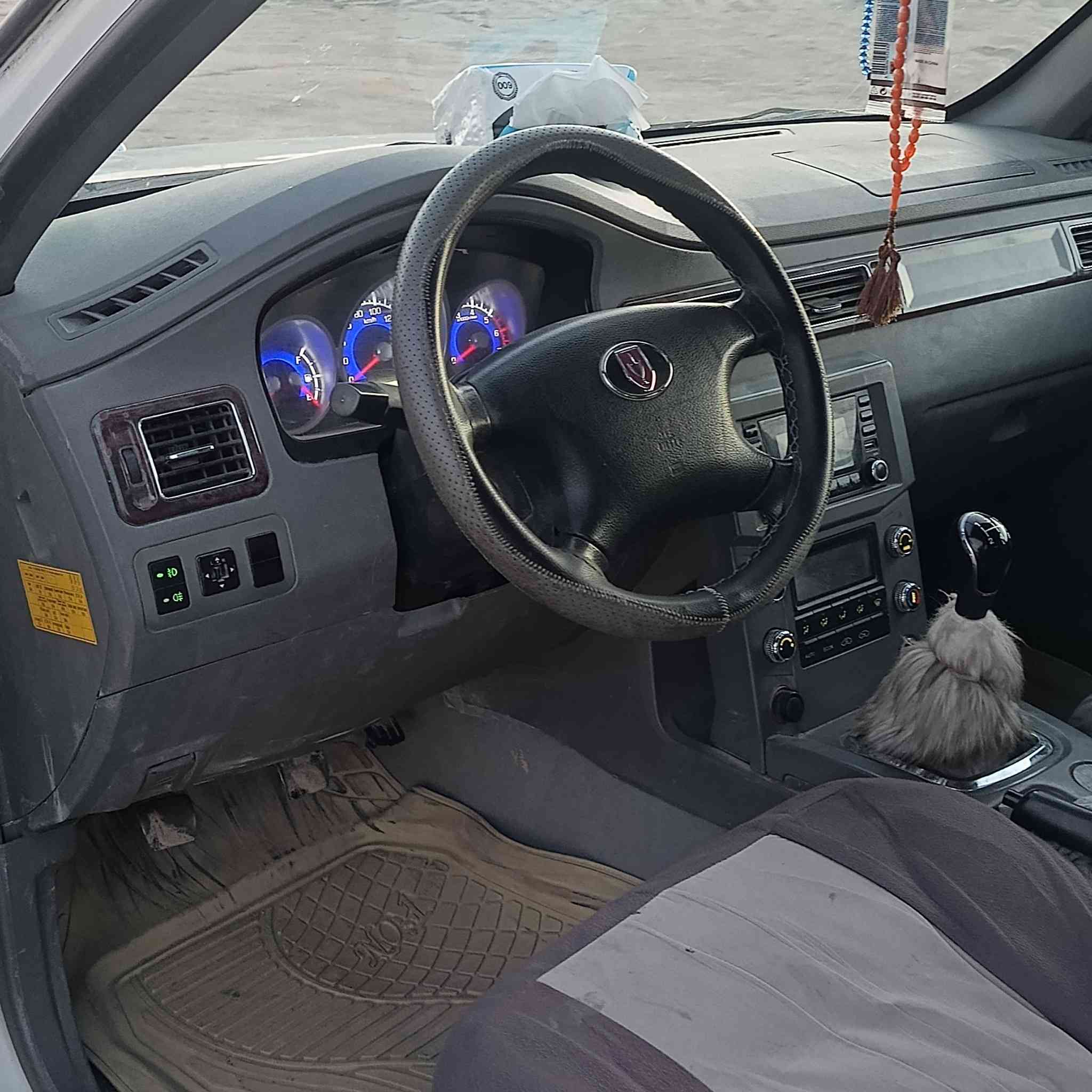 السلام عليكم سياره بيكم جنبي مديل 2015 مكفوله كفالة عامه كير محرك حداديه كهربائيات شغاله تخم تاير السعر ب 58 وبيها مجال العنوان السماوه الرقم الهاتف ***********
