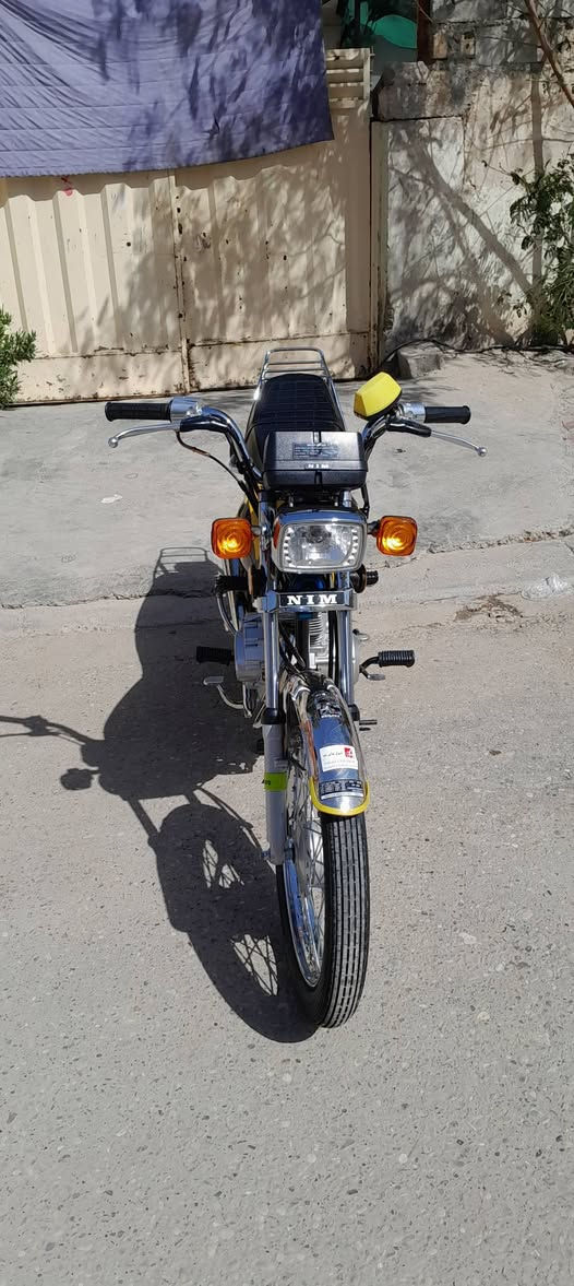 سلام عليكم لبيع
نامه موديل 2025 بعده زيرو  دراجه كامله اي نقص مابيه  
أرواق بيه   دراجه بعده على وضع المعرض 
سعر 625وبيه مجال للشراي


**إذا كنت صاحب هذا الإعلان وتريد حذفه لأي سبب، رجاءا أرسل رسالة إلى الدعم الفني**