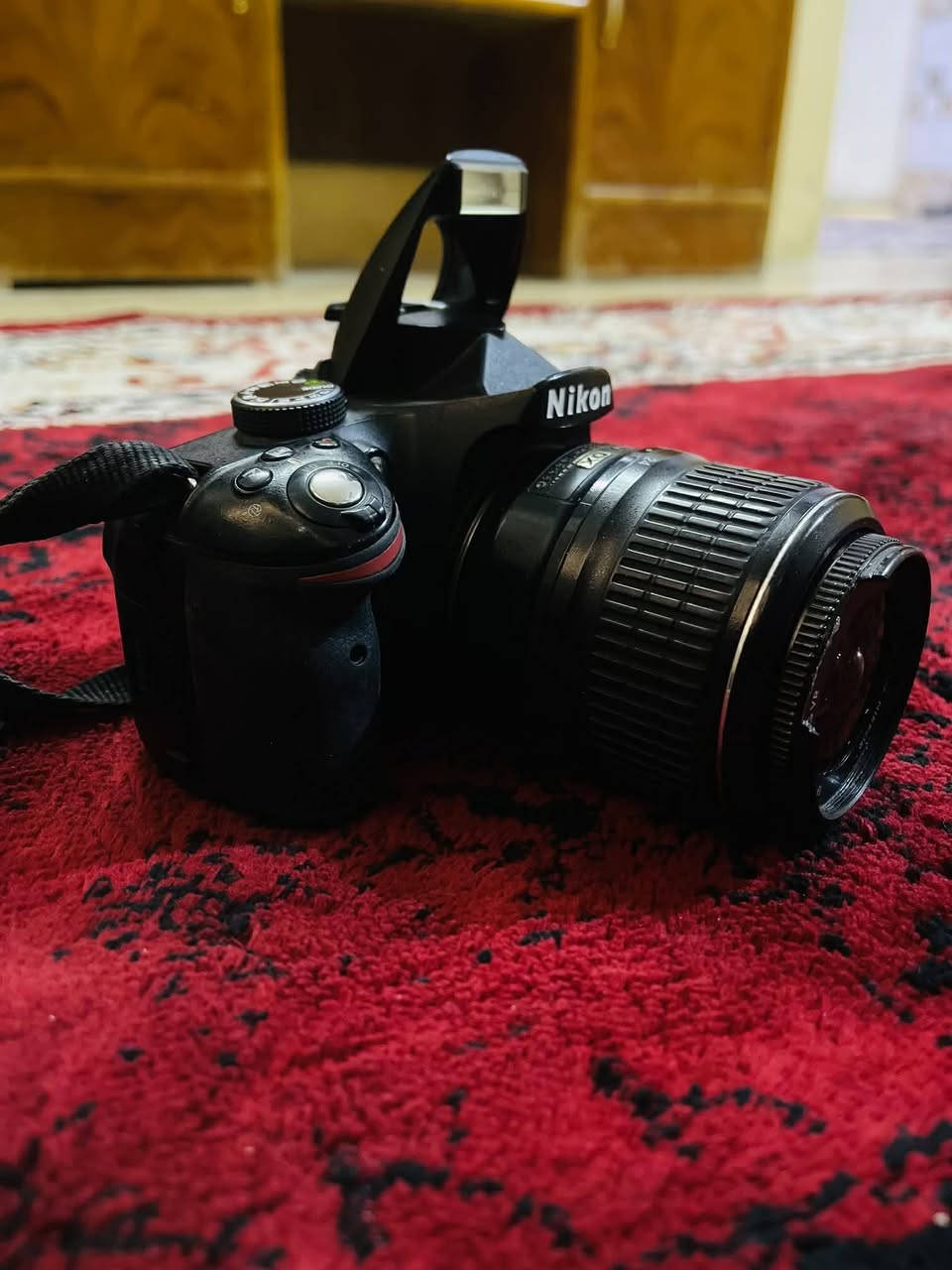 كامره للبيع D3200نيكون ملحقات الجنطه)(  رام شاحنه السعر325 بيه مجال🤍 *********** مكاني موصل
