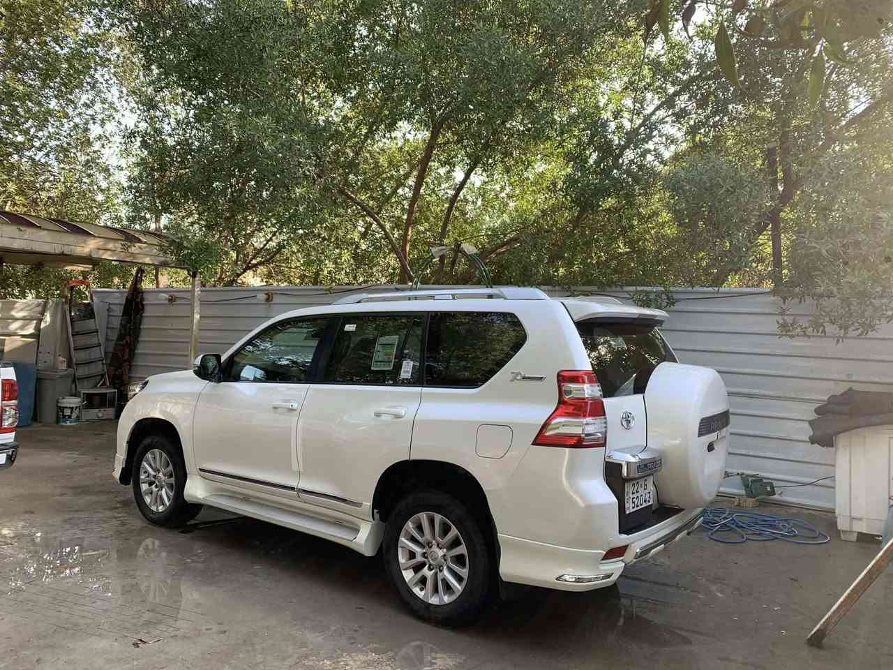 سلام عليكم عندي سياره البيع برادو موديل 2017 رقم أربيل سياره فول موصفات 6 سلندر كشن كهربائي تشقيل عن بعد لا دارات تحويل مباشر عنوان بغداد ولشراي يتصل على رقم ***********
