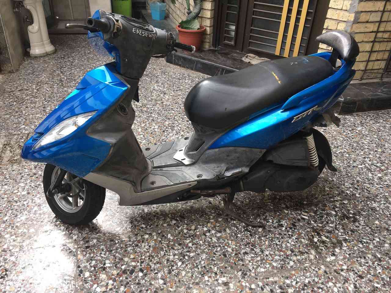 السلام عليكم جي تي ار لبيع دراجه كفاله عامه صارلهه شهر ونص من طالعه من رنبه دراجه من كلشي اكفلك بيه جيب اي فيتر وتعال افحص دراجه كله شغاله اي نقص ما بيهه سعرهن١١٥٠ بيهه مجال رقمي اتصال*********** واتساب ***********
