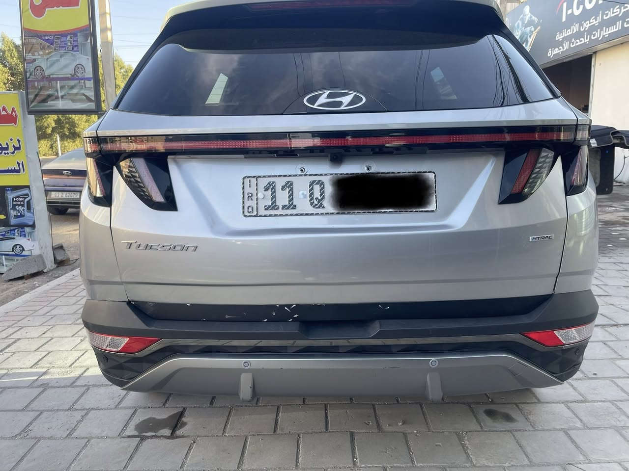 السلام عليكم
توسان 2023 امريكي  للبيع فقط مرقم بغداد 

مواصفات sel فول 

داخل ابيض  جلد 

بدون يرباك 

تدفئه مقاعد 

صندوك كهرباء 

محرك 2500 

فتحه سقف شاحن وايرلس اوتوهولد

مقعّد السائق كهربائي 

بصمه تشغيل + بصمه ابواب تشغيل عن بعد 

ماشيه 36 الف   ميل  

ضرر بنيد وجاملغ الايمن  مصلح ومصبوغ   وحافه جاملغ الايسر معدل بارد ومكحل صور حادث 

وصندوك صار بيها ضربه  بالعراق مصلح ومصبوغ ع كده 

مرفق بالصور

للاستفسار  مكاني شارع فلسطين 

اتصال وبي واتس اب 

‬ ‭ ***********
