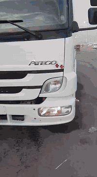 تنكر أتيكو موديل 2006 مكفول كفاله عامه كير ومكينه وشاصي رقم أربيل تنكر سعه الحموله 10 طن تنكر نضيف إلى درجة السعر (280) وبي مجال العنوان البصرة  الرقم *********** للاستفسار.
