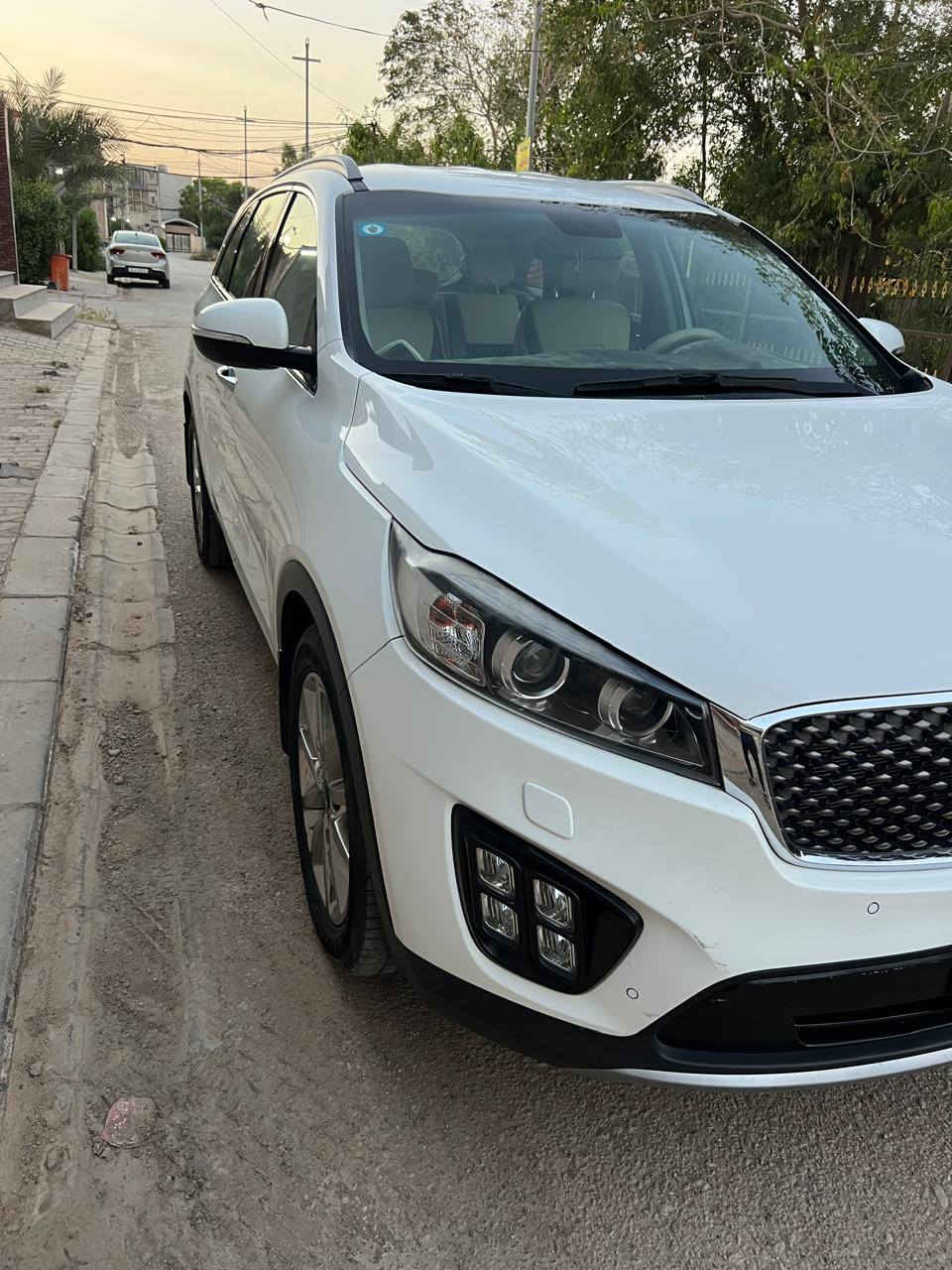 سلام عليكم السياره للبيع السعر$ 220 وبيه مجال لشراي السياره كفاله عامه  محرك 6سلندر 3.6 كشنات جلد كرسي كهرباء تبريد شغال حداديه جديده  بدون فتحه المكينه سياره مامفتوح بيه،برغي 

لتواصل *********** النجف, العراق

