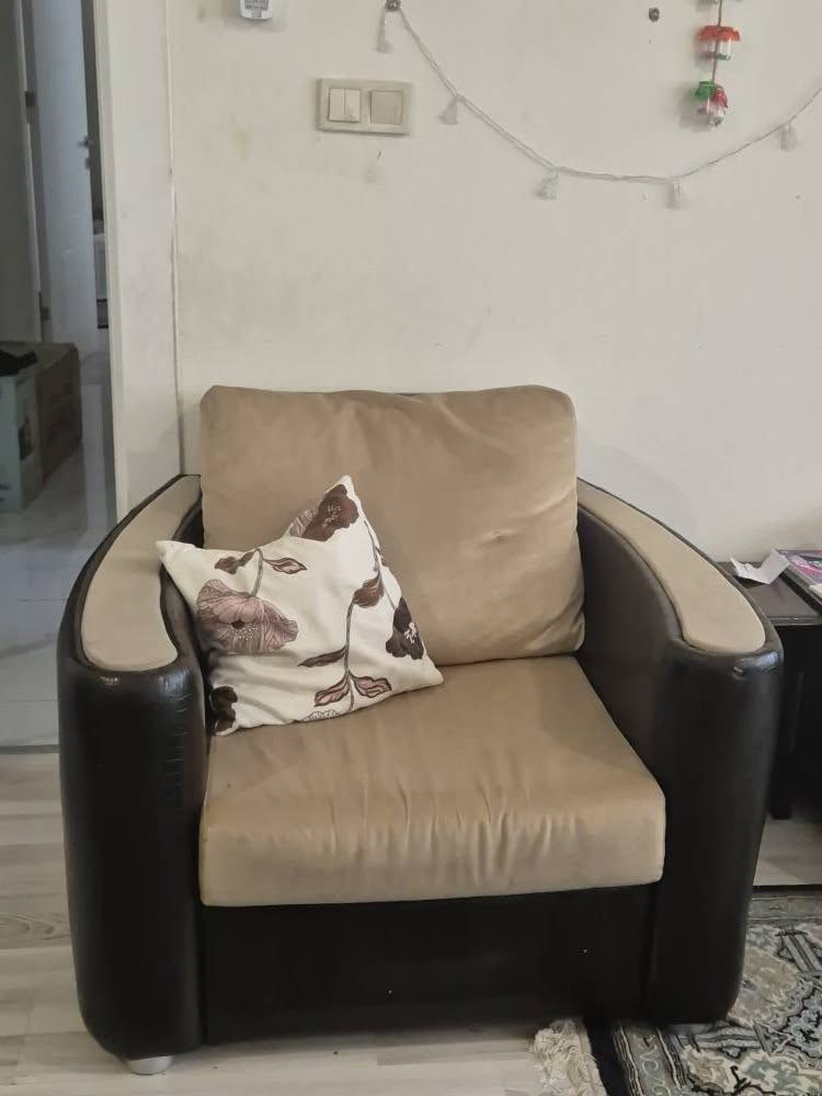 85 thousands iqd,  condition 7/10, minner demages but not broken......if interested dm plz أربيل, العراق


**إذا كنت صاحب هذا الإعلان وتريد حذفه لأي سبب، رجاءا أرسل رسالة إلى الدعم الفني**