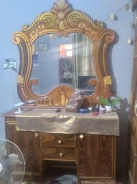 غرفة اخشاب كدامكم موضحة للبيع // متوازي على بيعه الغرفه صار شهر من اشت...