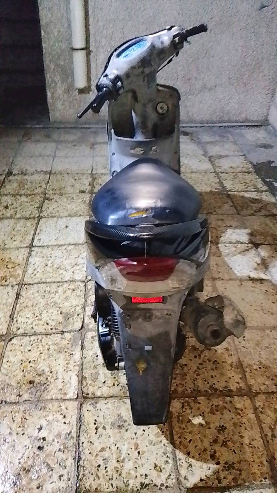 ماكس مغولي بسعر 450 

دراجه لبيع ماكس مغولي مكينه نضيفه تشغيل تكره سلف وهندر السعر 450 وبيه مجال للطيبين العنوان بغداد بياع الرقم *********** واتساب فقط