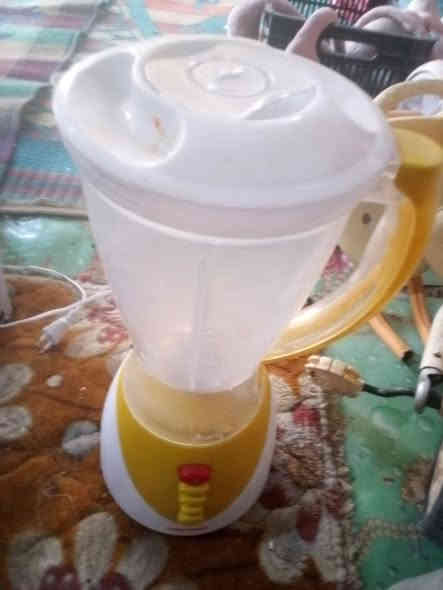 سلام عليكم 
اغراض مستخدمه للبيع 
البصرة قضاء الدير 
***********
