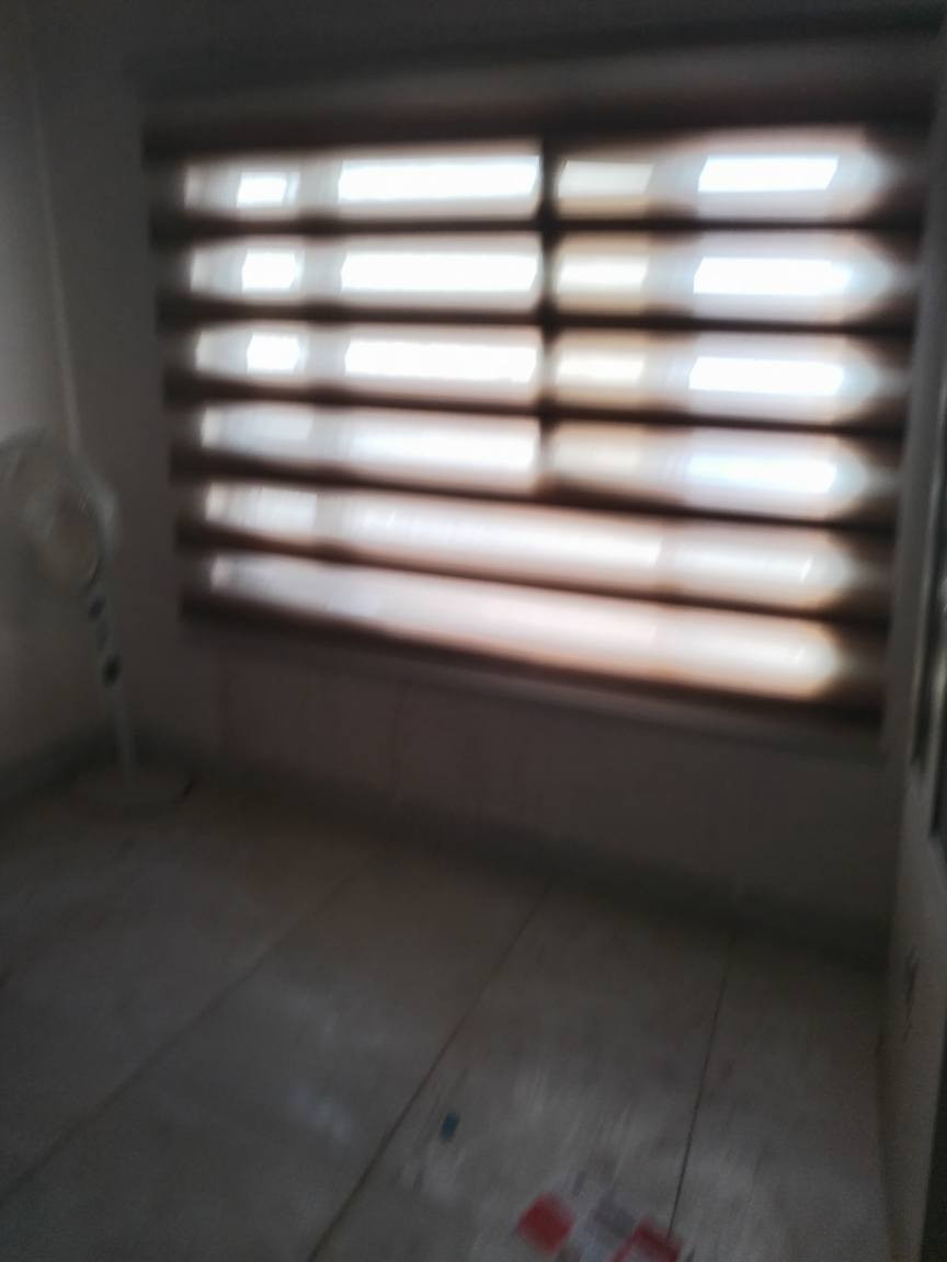 غراض مكتب للبيع للاتصال ع *********** كركوك, العراق
