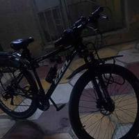 بايسكل جبلي مستعمل 3 اشهر ما بيه اي عطل ستان ، بدلات ، بريكات ، حافظة ...