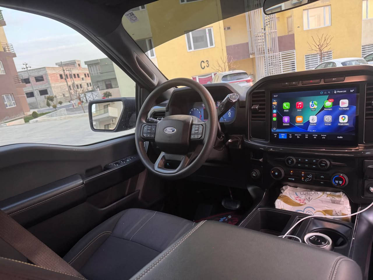 السلام عليكم
فورد f150 شكل جديد
٨ سلندر تنفس طبيعي
موديل 2024
لون مميز💙
ماشية 30 الف
حادثه جدا بسيط جاملغ وشبر بند بدون دواخل
ابرباك ستيرن فقط
موصفاته 
شاشة كبير
ردار
اتوستوب 
عداد ديجيتال
نقطة العمياء
تحديد المسار
تحديد السرعه
لايت زينون وليد
ويل سبورت
سعرها ٢٦٨ ورقة بدون رقم
مكان سياره اربيل معرض نجوم الامارات
***********
*********** أربيل, العراق
