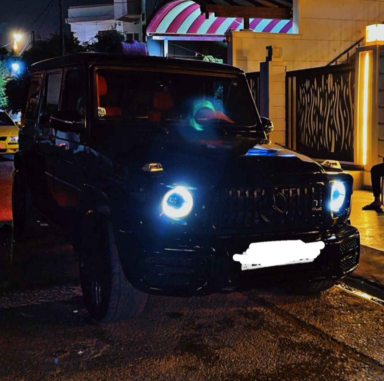 السلام عليكم

 
G63 AMG اصل

V8 twin torbo

مديل 2013 

فول مواصفات 

السيارة بيها صبغ 5 قطع 
كير محرك كفالة
السيارة نصبتها تخبل وحيل حلوه 

مكانها اربيل 
السعر 338 
للاستفسار ***********
