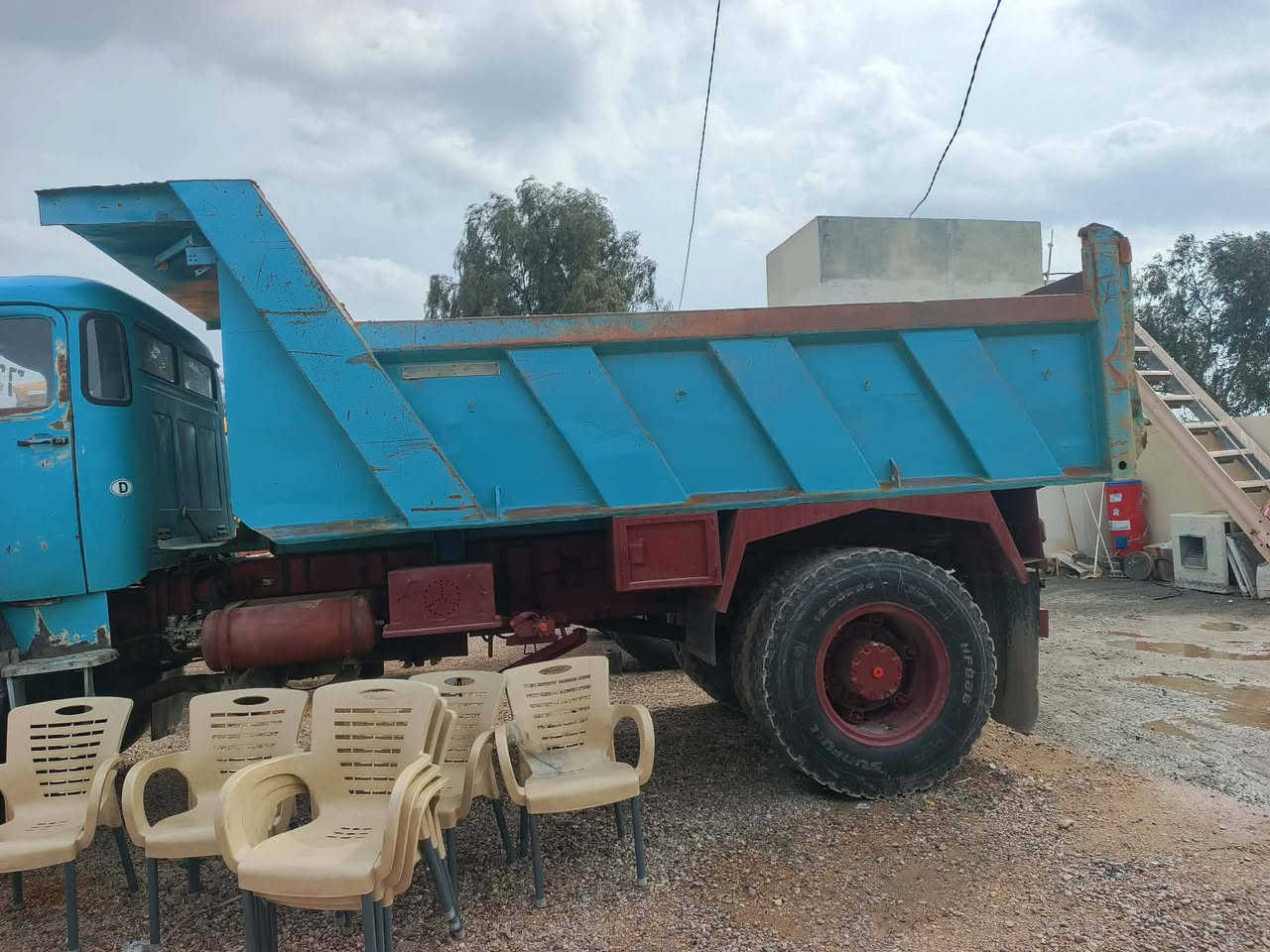 تك البيع موديل 80 واستفسار عله هاذه رقم ***********
