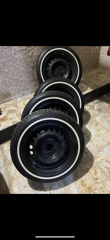 السلام عليكم
تخم تاير خط ابيضّ صيني نوع مارشلونه درجه أولى ناعم مع ويل اسود لبلادي مال وارد أمريكي يرهم النترا فورتي 

العنوان بغداد البلديات 

السعر 300بيهن مجال 

***********
