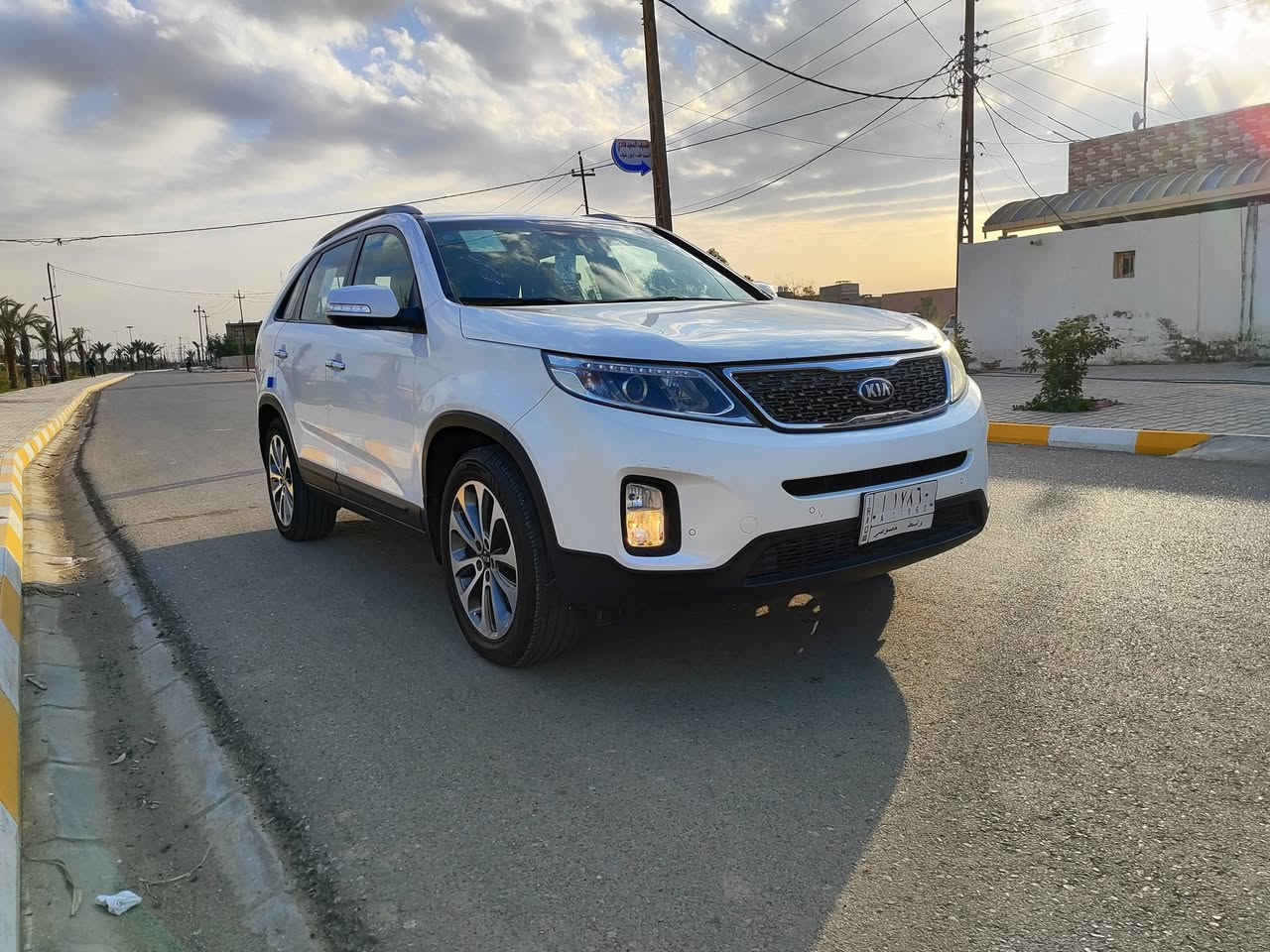 السلام عليكم سياره كيه سورينتو موديل 2015 رقم واسط سنويه إله 29 تحويل مباشر وأرد خليج مكينه اربعه سلندر سبعه راكب سياره مكفولة كفاله عامه السعر 160 المكان  واسط رقم الهاتف ***********
