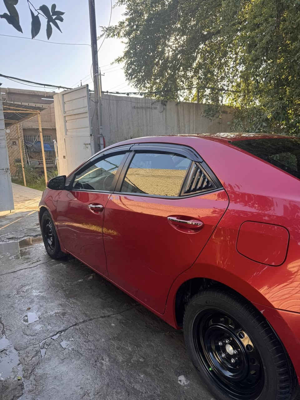 سلام عليكم 
كورلا 2019 مواصفات LE 
للبيع 
سياره جديده أي نقص مابيها 
تخم تاير جديد 
دوشمه عامه 
ماشيه 79 
مكاني بغداد الأسكان 
السعر 147 وبيها مجال بسيط 
رقم ***********
