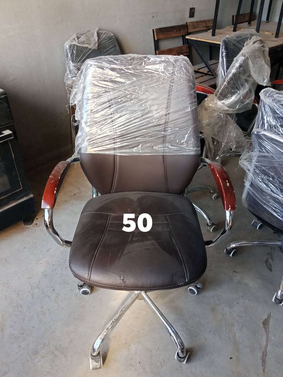 مسواك كما واضح بصوره السعار بصور 
مكان محلي ناحيه العباسي الشارع العام الشلال قرب ورشه جعفر لتصليح الغطاسات 
***********
