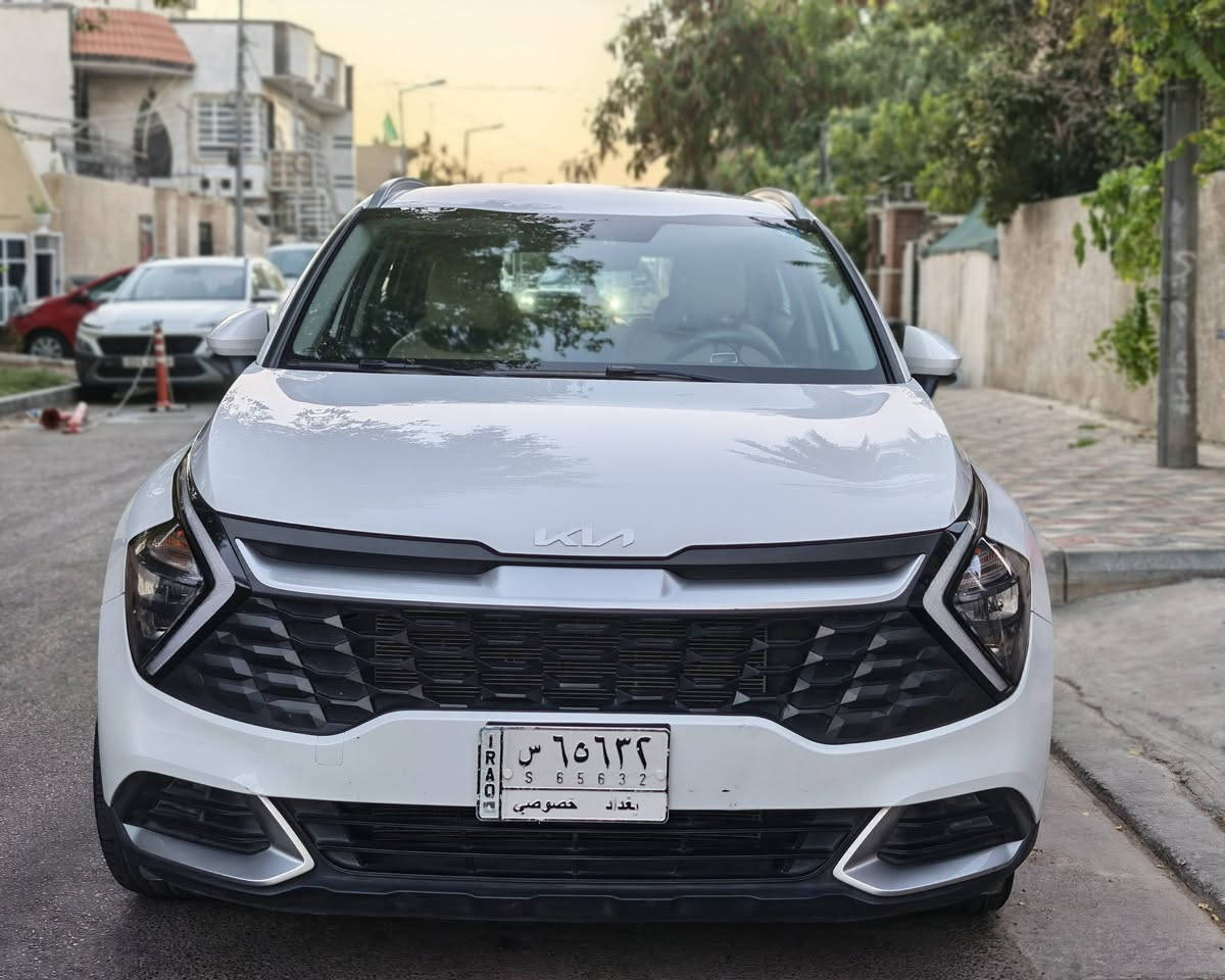 كيا سبورتج 2023
خليجي مواصفات عادية
ماشية 56000 
رقم بغداد بأسمي 
تراي زيرو مكينة و حدادية 
السيارة على ايدي
بيها بابين صبغ عكس السايق فقط بدون دوسات و جاملغات
السعر 178 وبيها مجال بسيط
مكان السيارة الصرافية شارع مستشفى الدولي 
***********
