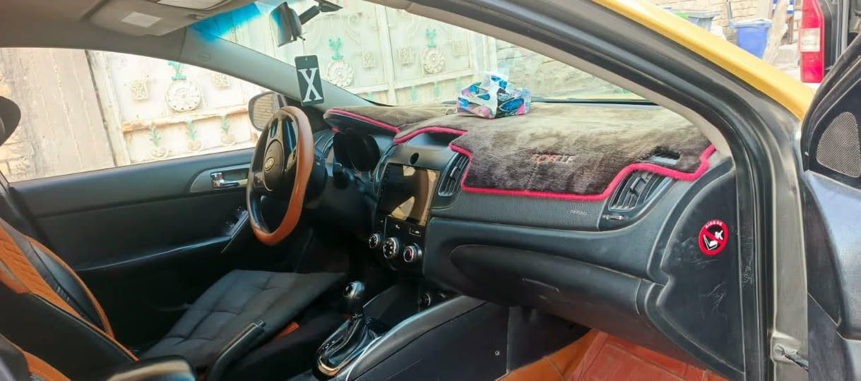 كيا فورتي ٢٠١٣ مكينه ١٦٠٠ جي تي
حادثهه جنطة بسيط السيارة مجفته ع ايدي اغراضهه كلهه وكاله كشنات تدفئة جلد مري شفط بيهه طخات خفيفه موظحة  بل صور تخم تاير 
بانزين عادي بدون دوانز 
مصفره غرامات وهيئة 
 سنوية باسمي 
سعر ٨٥ 
مكانها بغداد الاورفلي  
رقم الهاتف‭٠٧٧٠ ٠٧٧ ٢٧٢٧‬
مكلف بل نشر
