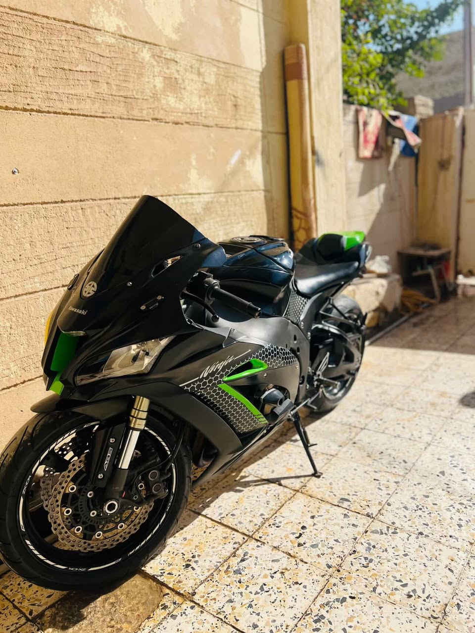 سلام عليكم من رخصت الادمن
كاوسكي ZX10R 
وارد يابان 
ماشيه ١٥ الف حقيقي 
اي بي اس ABS 
٣مودات + انضمه قياده
زنون اصلي عالي ناصي 
تهبيطه خلفيه 
فلتر شوته رياضي 
فيت بم رياضي 
بلكات وكاله اصلي 
دراجه ستوك بدون برمجه كلها على وضع البلاد ادامه عامه طخم تاير اصلي وكاله زنجيل وكاله دهن وفلتر اصلي جديد دراجه جاهزه  نقص برغي مابيها مكاني ميسان تفاصيل خاص السعر مناسب


**إذا كنت صاحب هذا الإعلان وتريد حذفه لأي سبب، رجاءا أرسل رسالة إلى الدعم الفني**