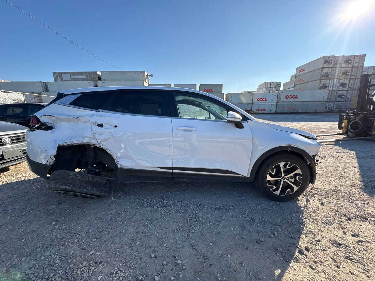 سلام عليكم. قريب الوصول سبورتج ابيض 2024داخل جلد بصمة قريب الوصول السعر 116ورقة تواصل على الخاص او 00962795655414


**إذا كنت صاحب هذا الإعلان وتريد حذفه لأي سبب، رجاءا أرسل رسالة إلى الدعم الفني**