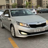 كيا اوبتما 2012 حادثها جاملغ وبنيد بدون دواخل سياره جاهزه بدون نقص  مو...