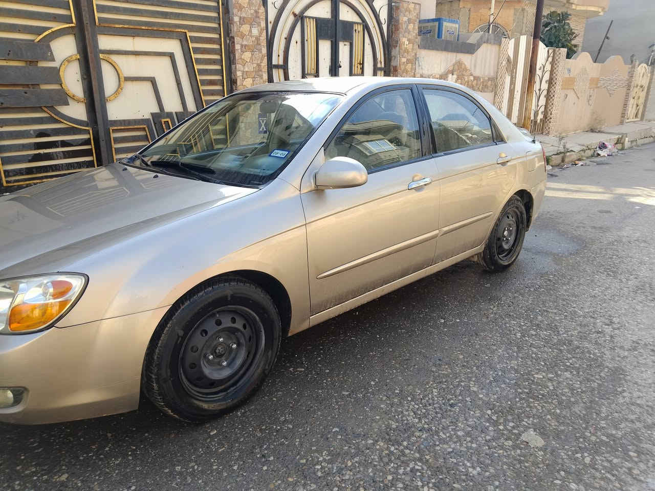 كيا سبكترا للبيع 2007 صبغ حزام ضرر جاملغ من امريكا بدون دواخل تبريد تدفئة فول المحرك بي نفخ الكير شرط سنوية 28 شرط التحويل كشرها نضيف السيارة بلادية احلة من الصور السعر 80 للستفسار *********** بي واتساب
