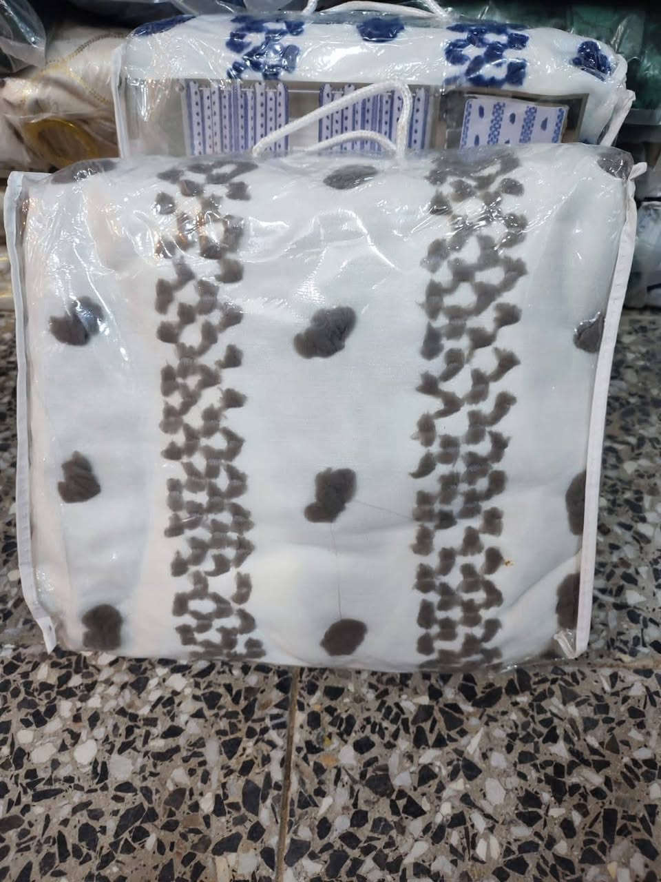 بردات بؤهيمي مبطن عرض. 4امتار سعر الجنطه 23استغلو العرؤض عنوان سبع البؤر شارع بلقيس مقابيل جمله حسين


**إذا كنت صاحب هذا الإعلان وتريد حذفه لأي سبب، رجاءا أرسل رسالة إلى الدعم الفني**