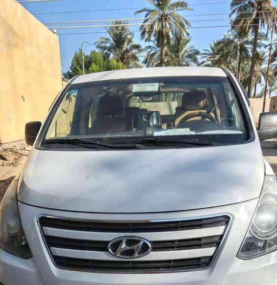 السلام عليكم ستاركس ٢٠١٨ مكفولة من الصبغ والضربة مكينة مجفته قبل شهر مكينة مفتوح تخم تاير السعر ٢٤٠ الرقم ***********
