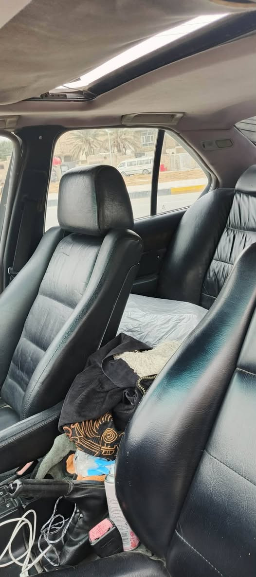 السلام عليكم شونهم لعزاز بي ام للبيع 525مفتوح سيارة جاهزه كله جديد بليته موجوده وتماتيك لا خياس ويل mجديد غرفه جديده mعليه كتm تبريد شغال سيارة بسمي رقم نكليزي تحويل ثاني يوم سعر 48مستعجل كلش مكاني كوت مركز مدينه/***********/***********
