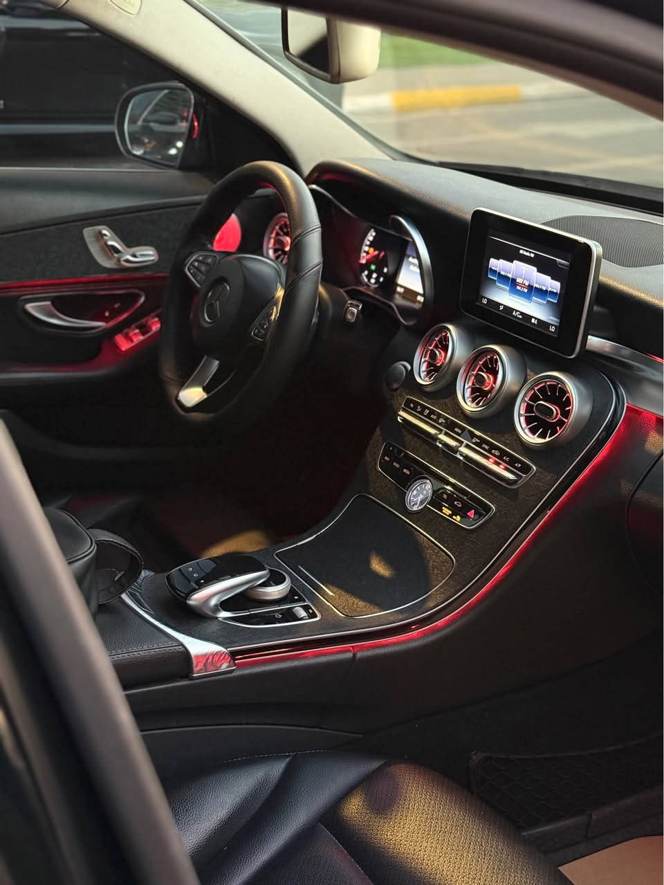 🚗 بۆ فرۆشتن

Marsedes C300 2016

✅ کلین تایتل
✅ بێ بۆیاخ دەعامیشی بۆیاخی نییە
✅ بێ پارچەگۆڕین
✅ بێ سارد
✅ تەنها یەک بەست کارتی هەیە
✅ فول فول مواسەفات بەس سلاید نییە
✅ ناوی کامل LED واتە AMG 63
✅ هەموو سێرڤسیکی کراوە
✅ یەک دینار مەسرەفی تێدا نییە
✅ ویلەکانی+عەتەر AMG یە
✅ڕاداری پێشەوەیە 
✅ئاوێنە فۆتۆ و شەفتە 
✅دەبڵ ماوسە
✅بەسمەیە
✅لایتی پێشو دوای کراوە بە مایباخ
✅مکەبەرەی burmester ئە
✅زۆر کەم ڕۆشتوە یەک دەست📍 ٨١,٠٠٠ کیلۆمەتر
💁🏻سەنەوی تازە تا ساڵی ٢٠٣١ بەناوی خۆمەوەیە 

ئۆتۆمبێلەکە لە هەموو ڕووێکەوە زۆر خاوینو تازەیەو نمونەیە لە جوانیا 

‏***********
مكان سليماني
Mercedes C300 موديل 2016

✅ كلين تايتل (Clean Title)
✅ بدون صبغ نهائياً (حتى الدعاميات أصلية بدون صبغ)
✅ بدون تبديل أي قطعة
✅ بدون بارد
✅ صبغ على كد شبر 
✅ فل كامل المواصفات، ما عدا فتحة السقف (سلّايد)
✅ داخل السياره LED كاملة بتصميم AMG 63
✅ سرفس السياره جديد مابي اي نقص
✅ لا تحتاج إلى أي مصروف
✅ جنوط وعادم AMG
✅ رادار أمامي
✅ مرايا فوتوكروميك مع شيفتات تبديل السرعات
✅ دبل ماوس
✅ بصمة تشغيل
✅ الأنوار الأمامية والخلفية معدلة إلى شكل Maybach
✅ نظام صوتي Burmester
✅ والسياره باسمي اتحمل تحويل و غرامات ماشيه السياره📍 81,000 كم💁🏻 الفحص (السنوية) جديد حتى عام 2031 وباسمي.

السيارة نظيفة جداً من جميع النواحي، بحالة ممتازة، وتُعد نموذجاً في النظافة والجمال.

📞 *********** الرقم بي واتساب

مكان السياره سليمانيه السليمانية, العراق
