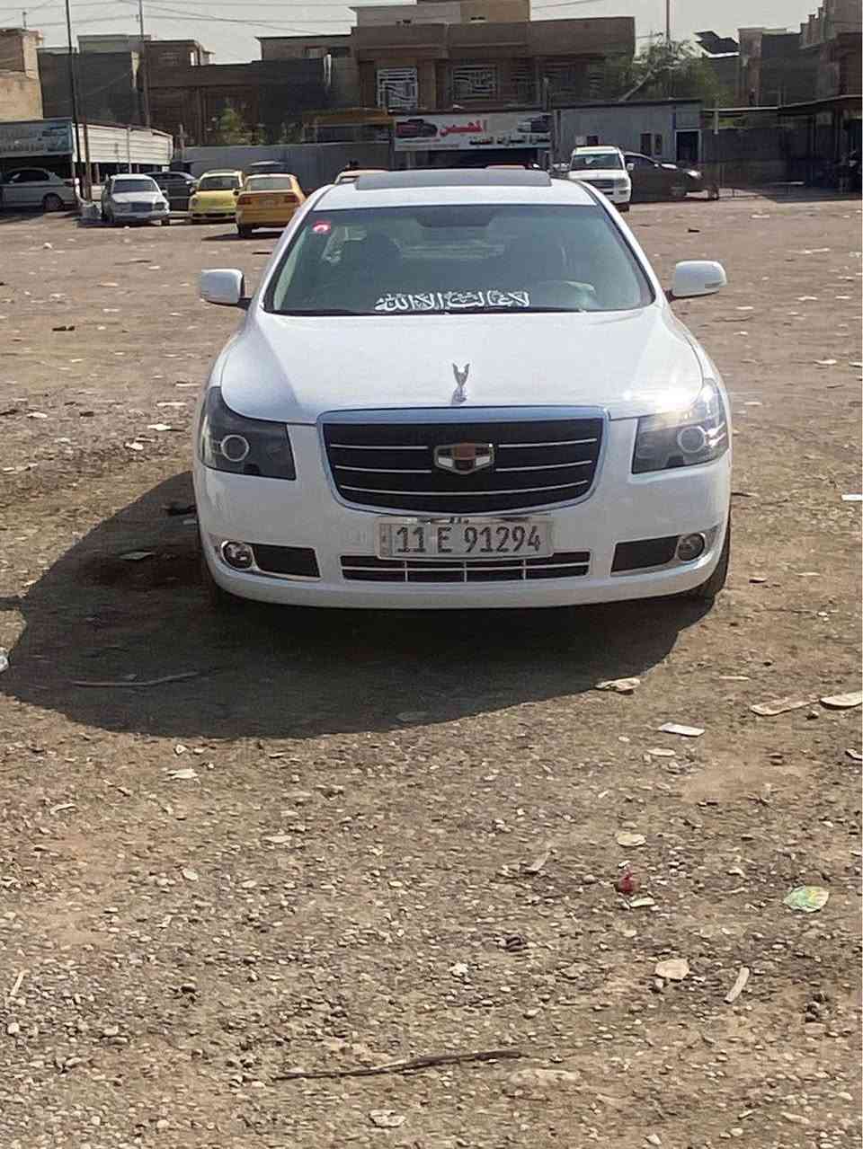 مكفوله من الحادث والشاصي والكير والمكينه 
صبغتها حزام جماليه موجودة صورها أثناء الصبغ وقبله 
كامله ما ناقصها شي كلها جديدة اي خياس ما بيها 
سستم صوت دمام السيارة كلها بلاديه ماشيه ٦٥ الف 
السعر ٧٣
*********** بغداد, العراق
