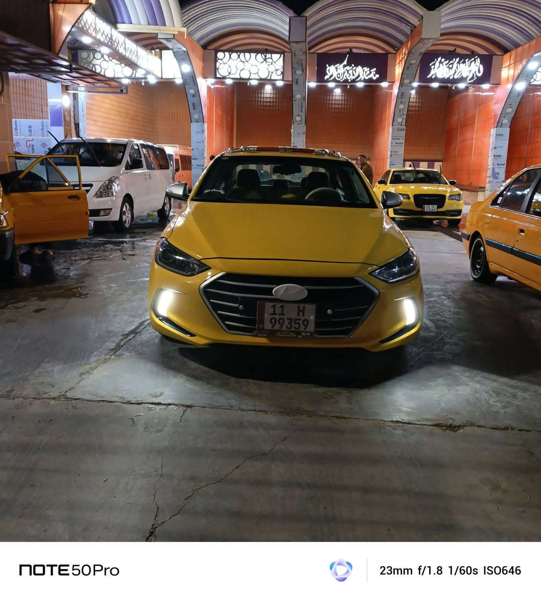 السلام عليكم  النترا لبيع موديل 2017 فول الموصفات ***********
